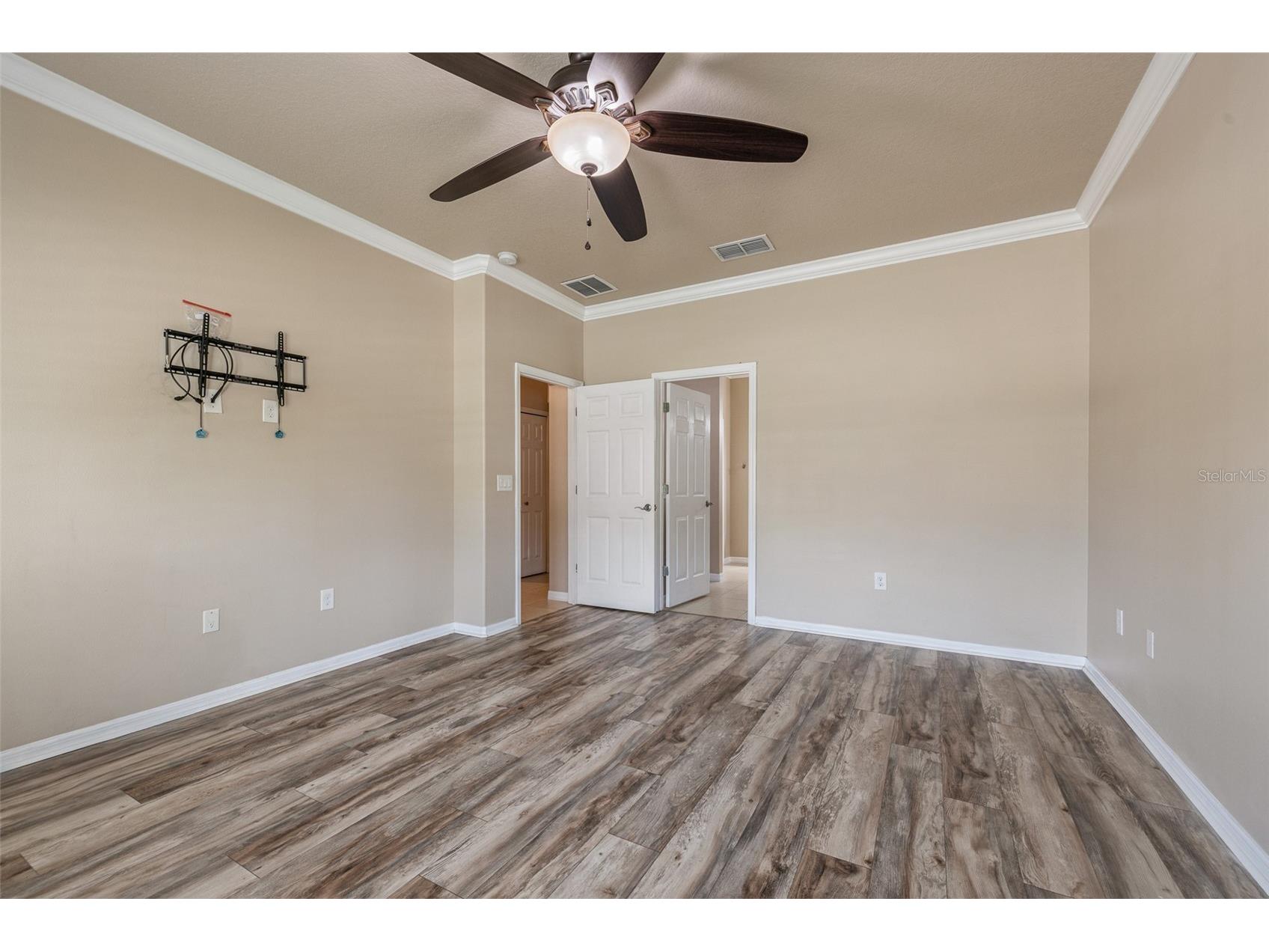 1234 Cap Diville Avenue Port Orange FL 32129 V4949966 image5