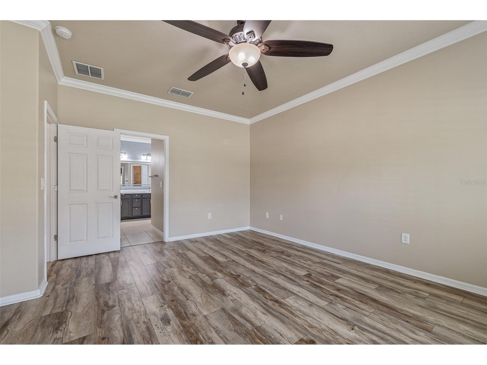 1234 Cap Diville Avenue Port Orange FL 32129 V4949966 image6