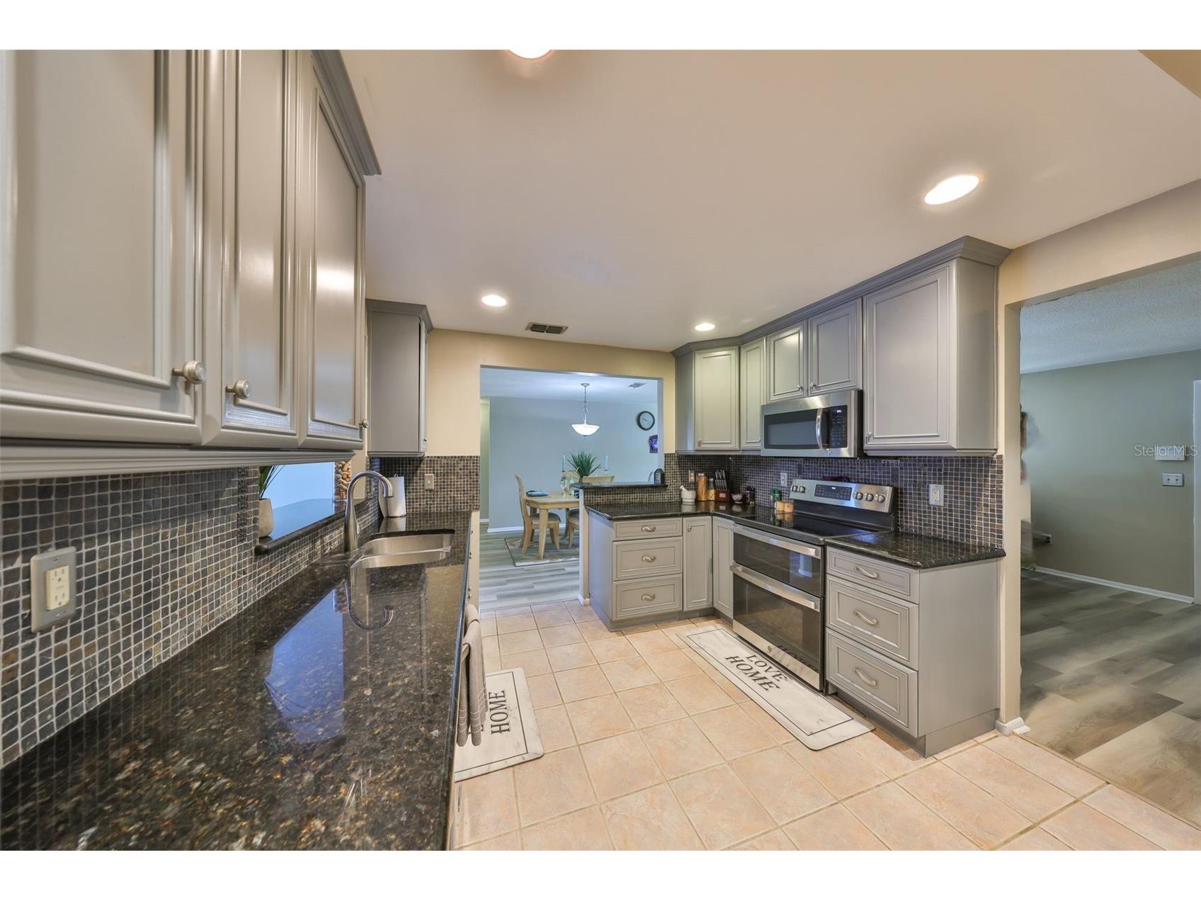 12341 79th Place Seminole FL 33772 TB8469333 image10