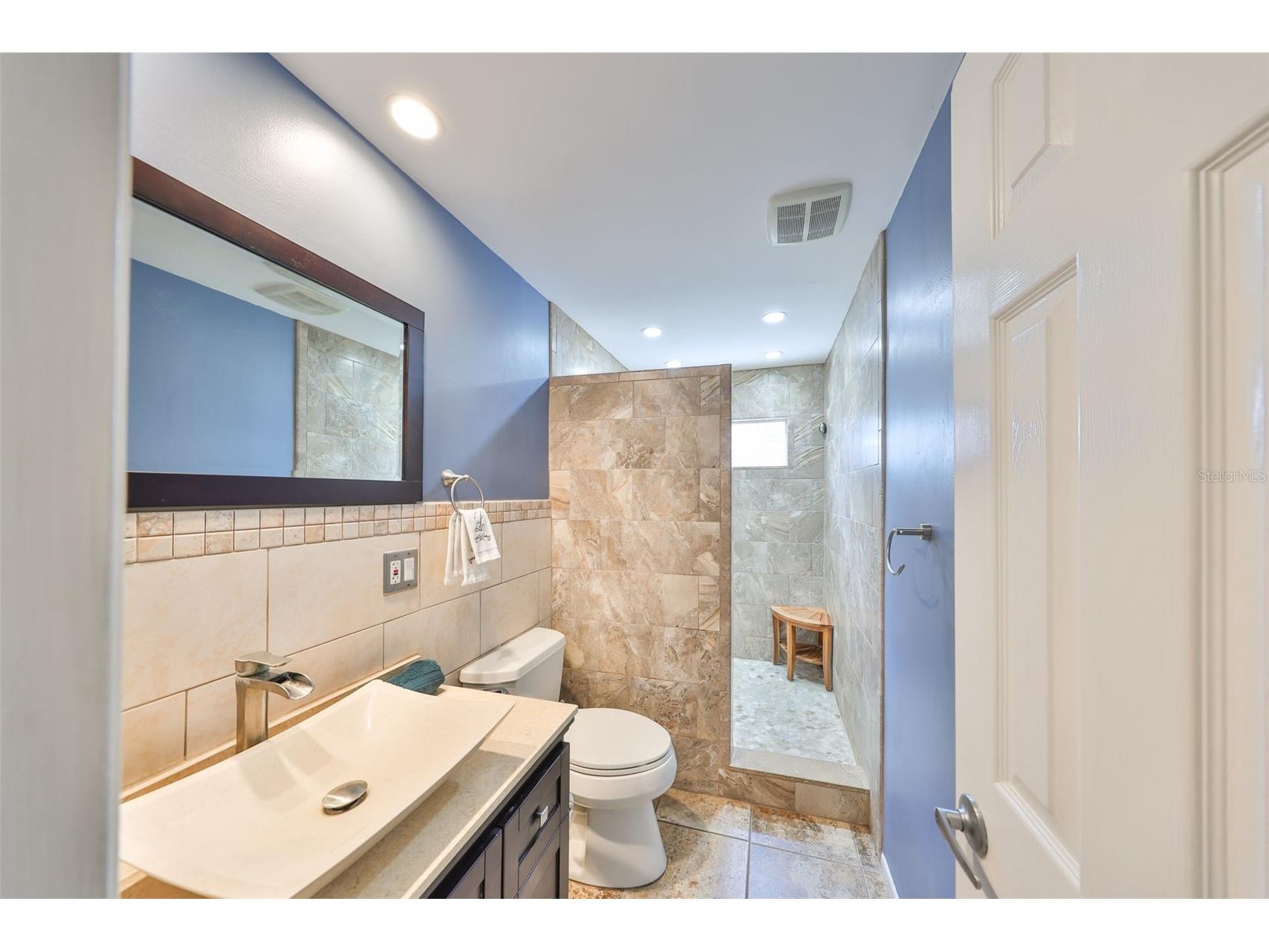 12341 79th Place Seminole FL 33772 TB8469333 image20