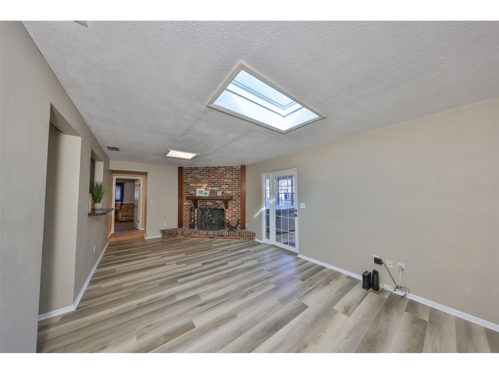 12341 79th Place Seminole FL 33772 TB8469333 image23