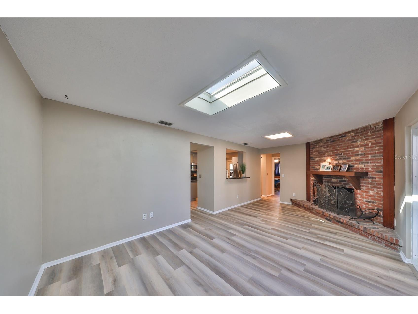 12341 79th Place Seminole FL 33772 TB8469333 image24