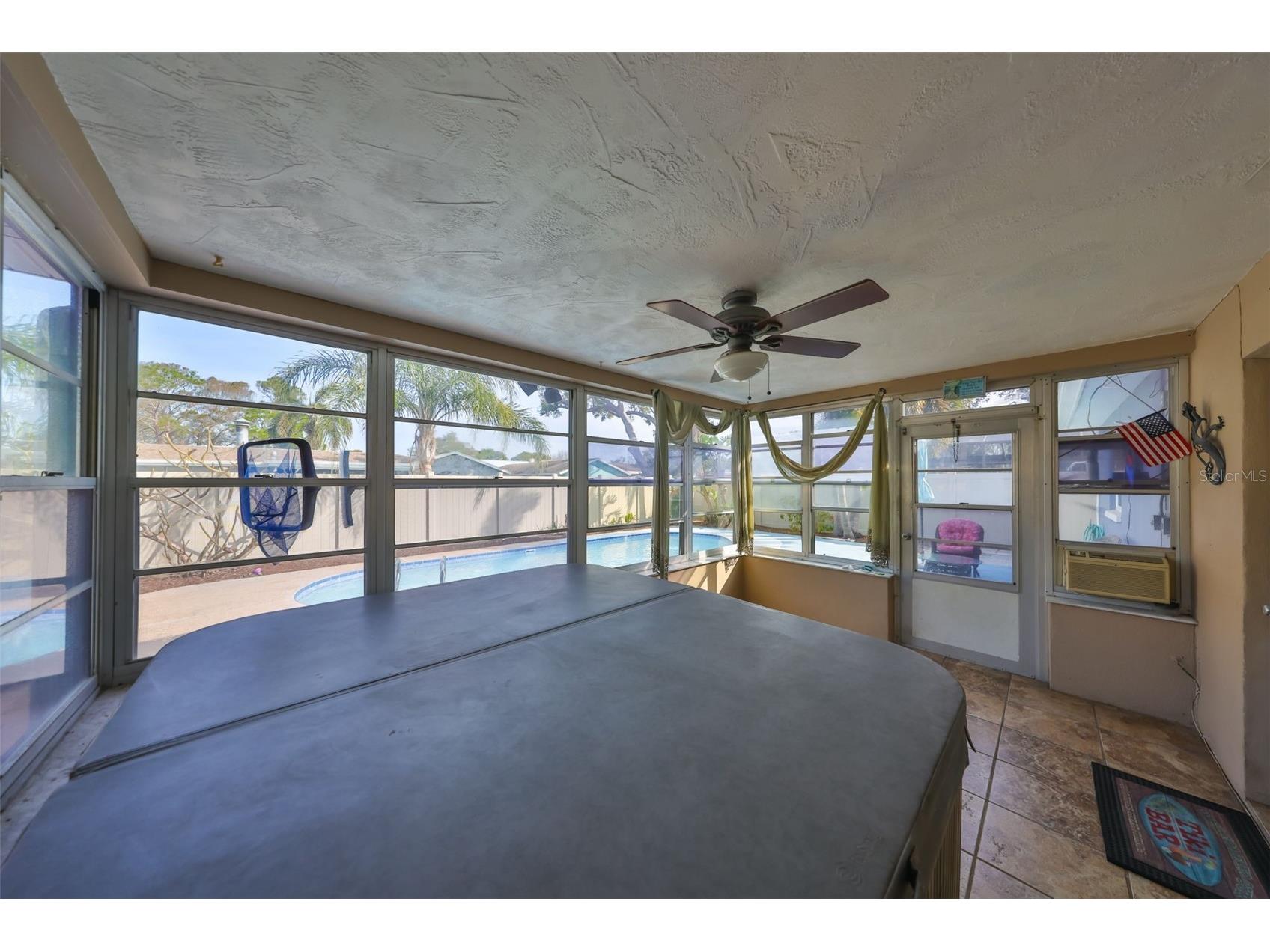 12341 79th Place Seminole FL 33772 TB8469333 image37