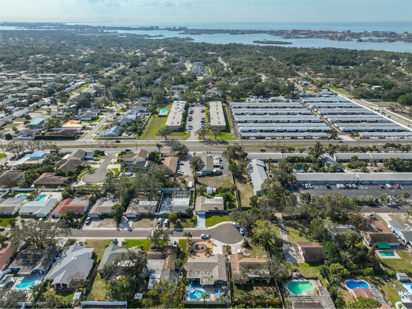 12341 79th Place Seminole FL 33772 TB8469333 image59