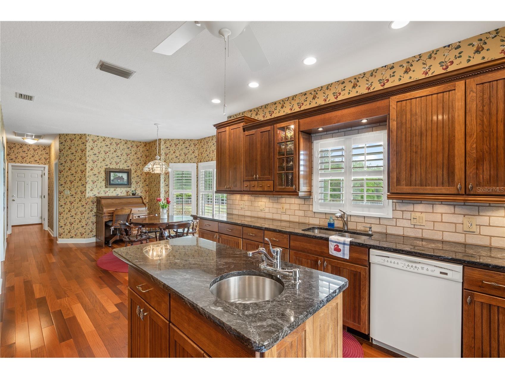 12345 Citrus Way Brooksville FL 34601 TB8463080 image18