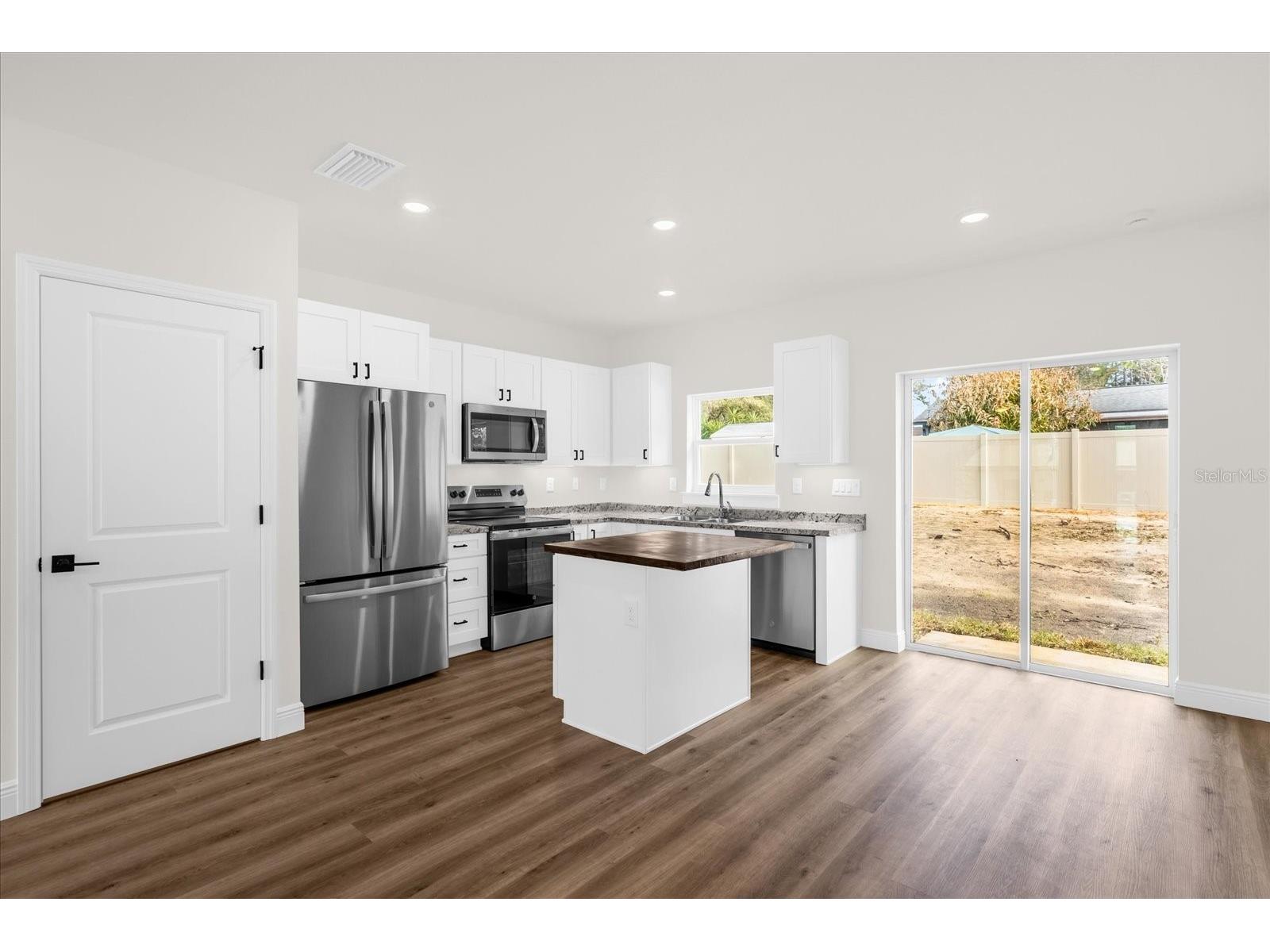 12345 SE 99th Avenue Belleview FL 34420 TB8466490 image8