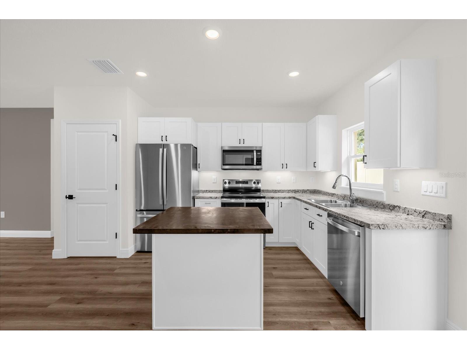 12345 SE 99th Avenue Belleview FL 34420 TB8466490 image9