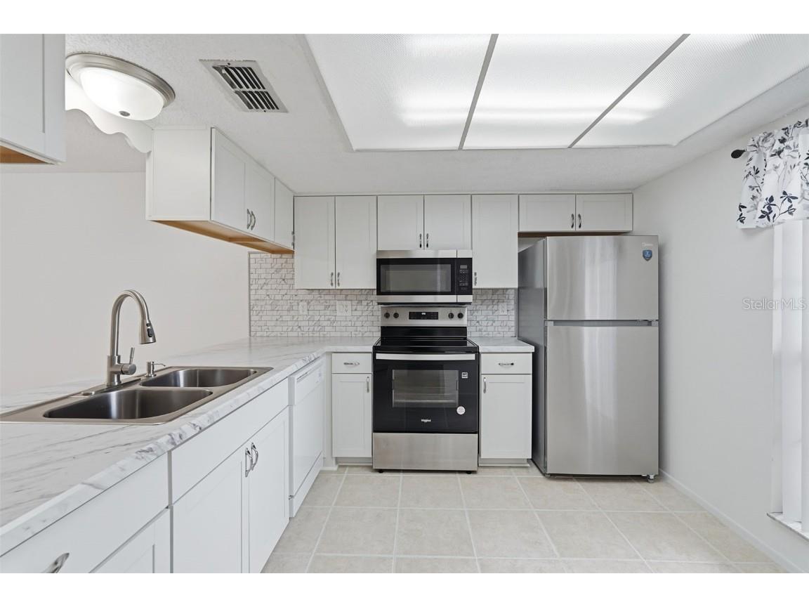 12349 Dearborn Drive #E Hudson FL 34667 OM712273 image5