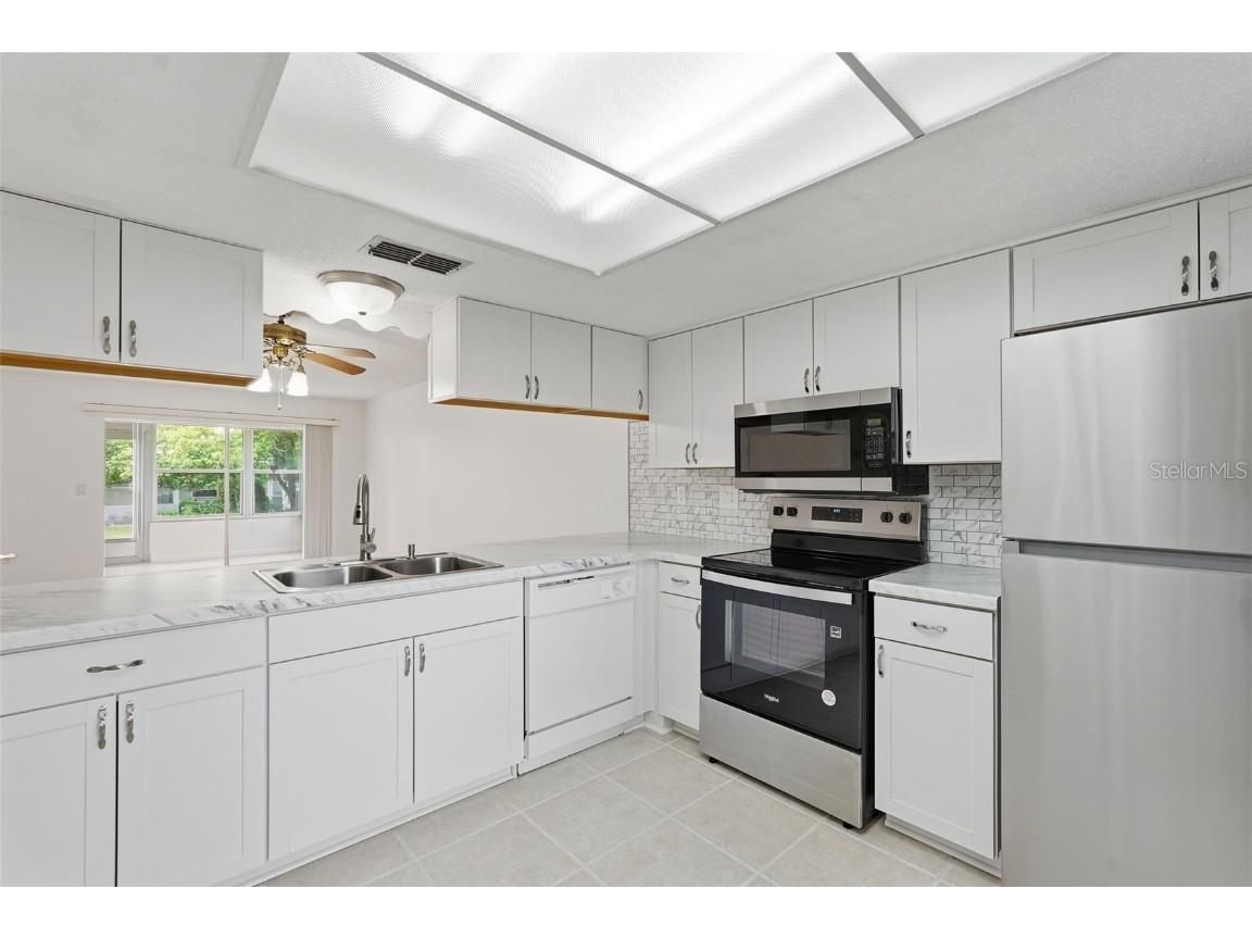 12349 Dearborn Drive #E Hudson FL 34667 OM712273 image6