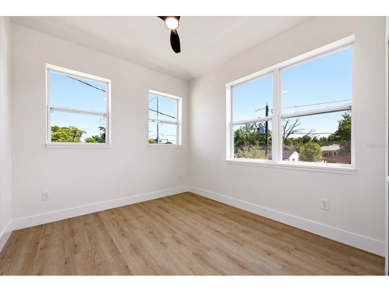 1235 11th Avenue S Saint Petersburg FL 33705 TB8499610 image31