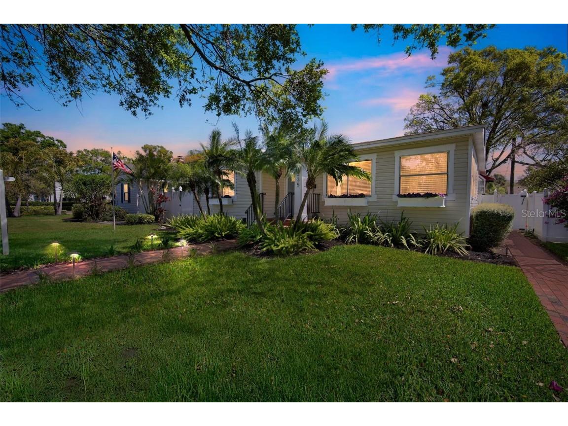 1235 14th Street N Saint Petersburg FL 33705 TB8361918 image1