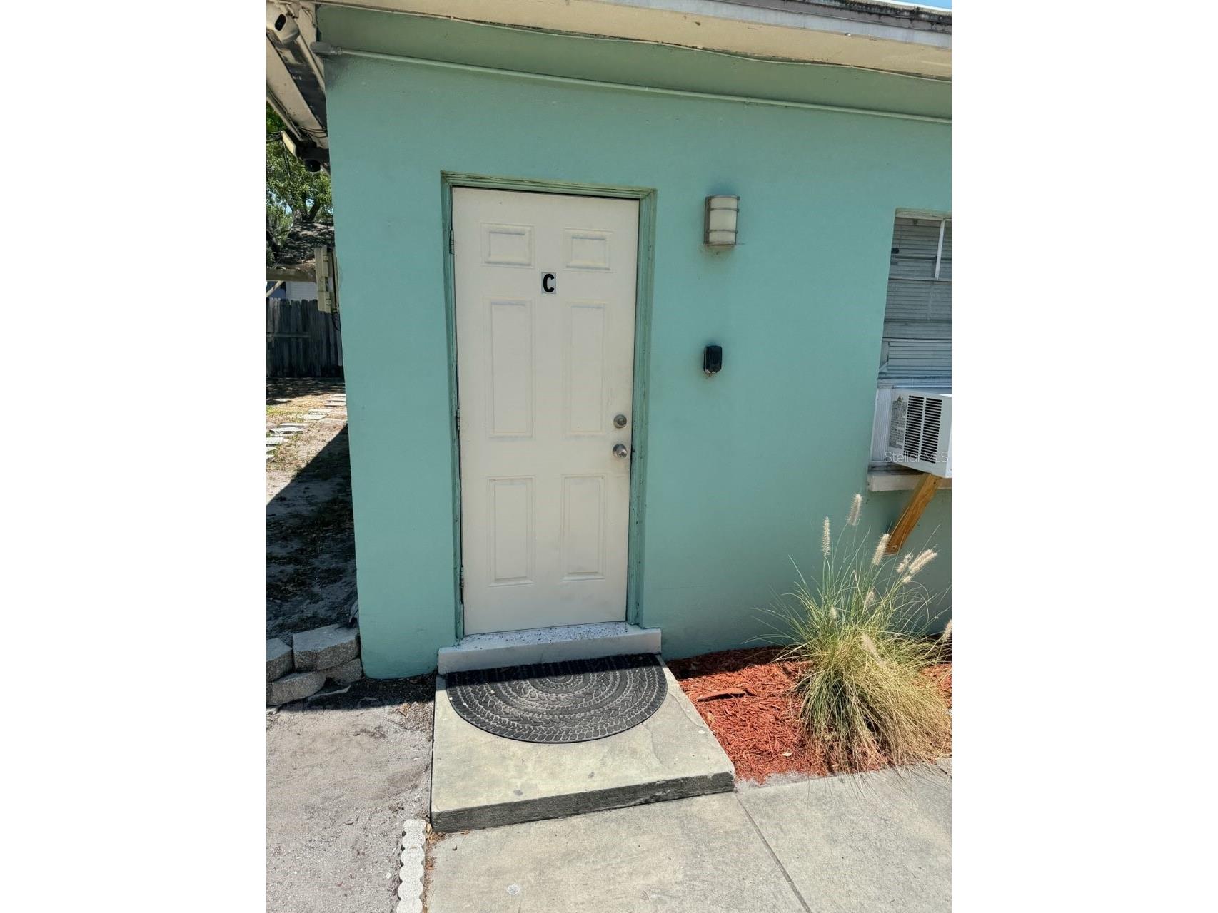 1235 22nd Avenue S #C Saint Petersburg FL 33705 TB8498136 image1