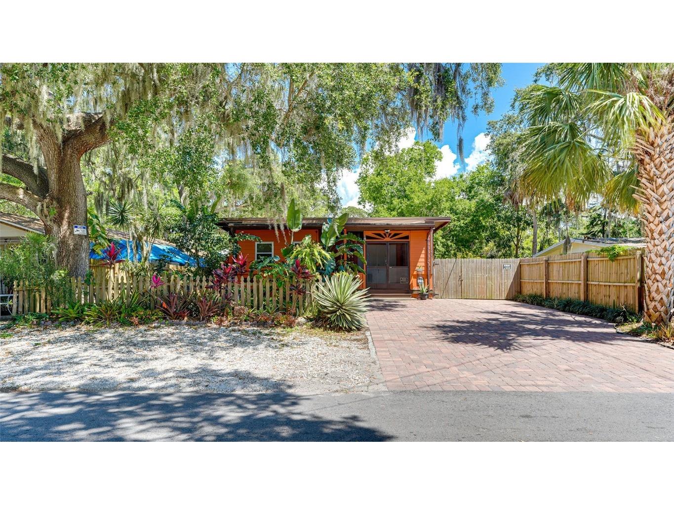 1235 42nd Street Sarasota FL 34234 A4568825 image1