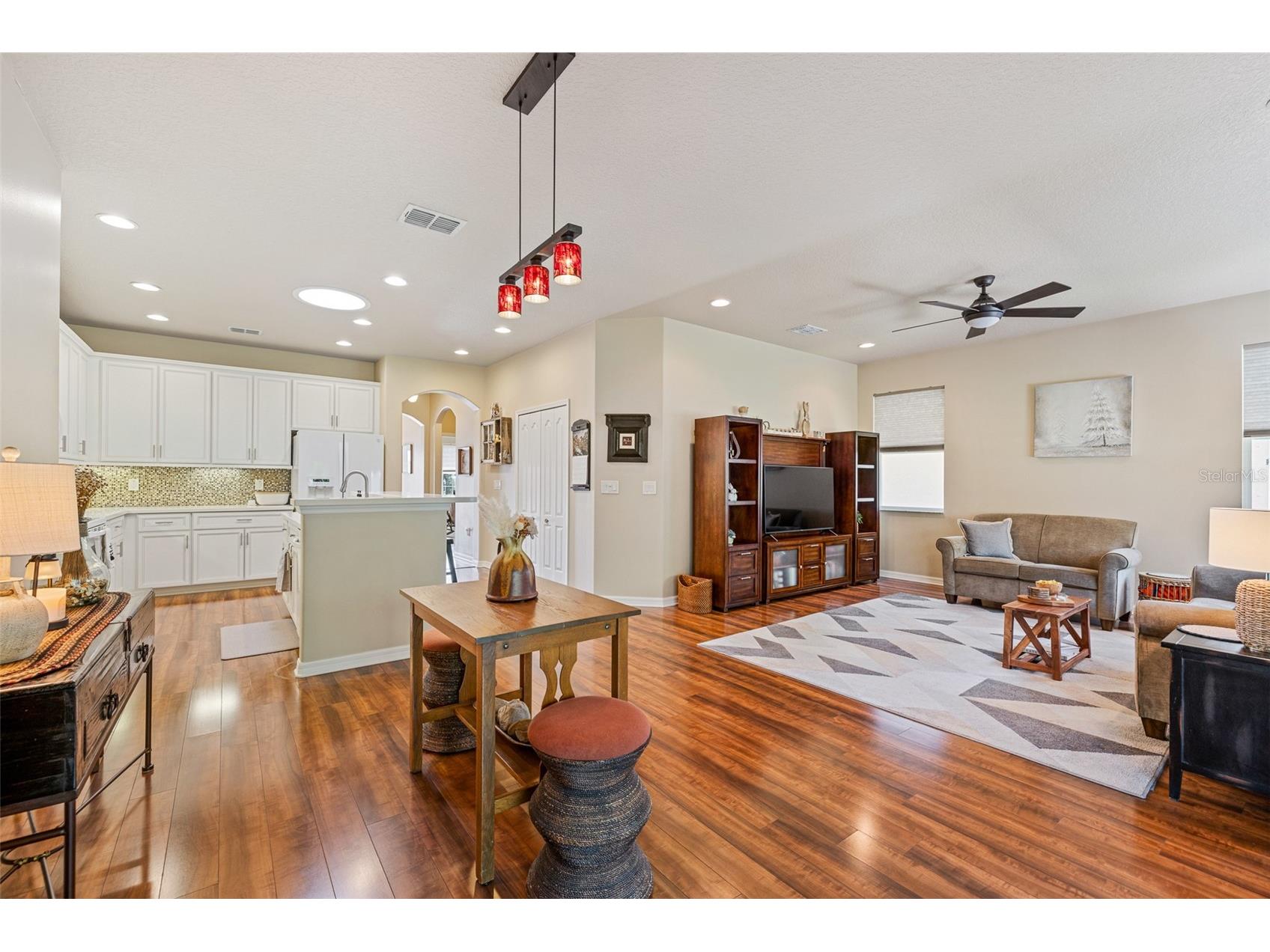 1235 Cap Diville Avenue Port Orange FL 32129 V4948754 image9