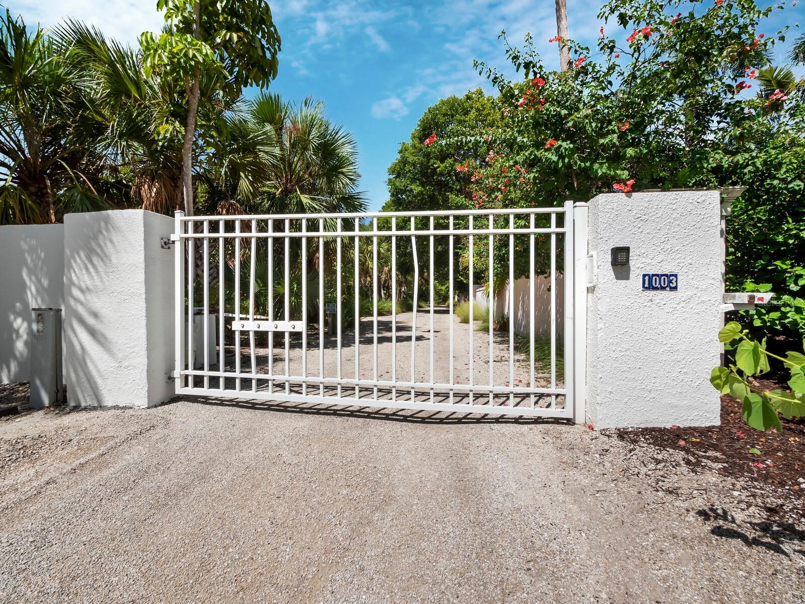 1235 Center Place Sarasota FL 34236 A4674992 image50