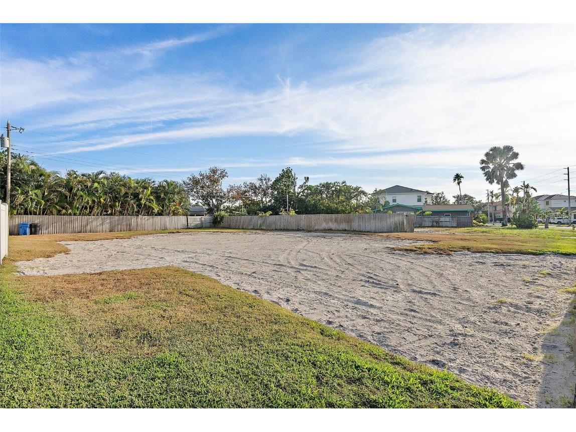 1235 Cordova Boulevard NE Saint Petersburg FL 33704 TB8451787 image1