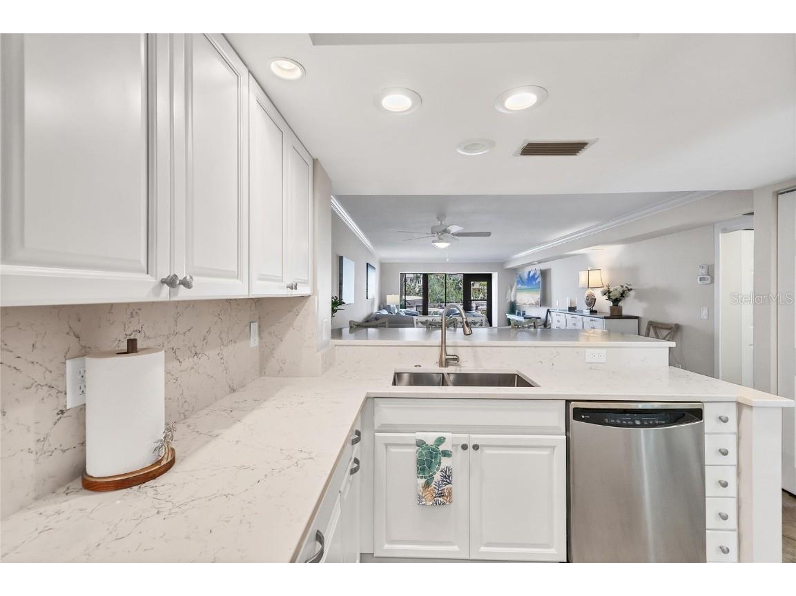 1235 Dockside Place #108 Sarasota FL 34242 A4647763 image7