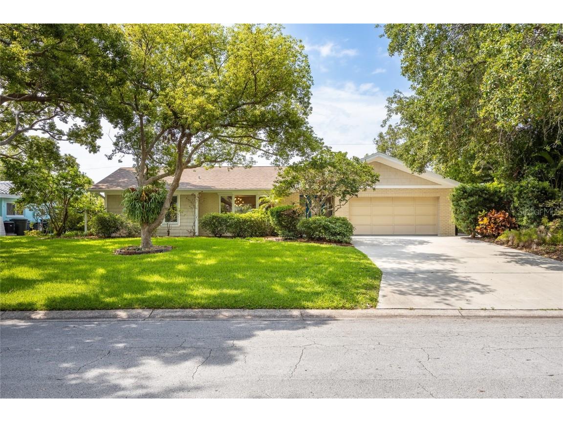 1235 Nelson St Dunedin FL 34698 TB8389726 image1