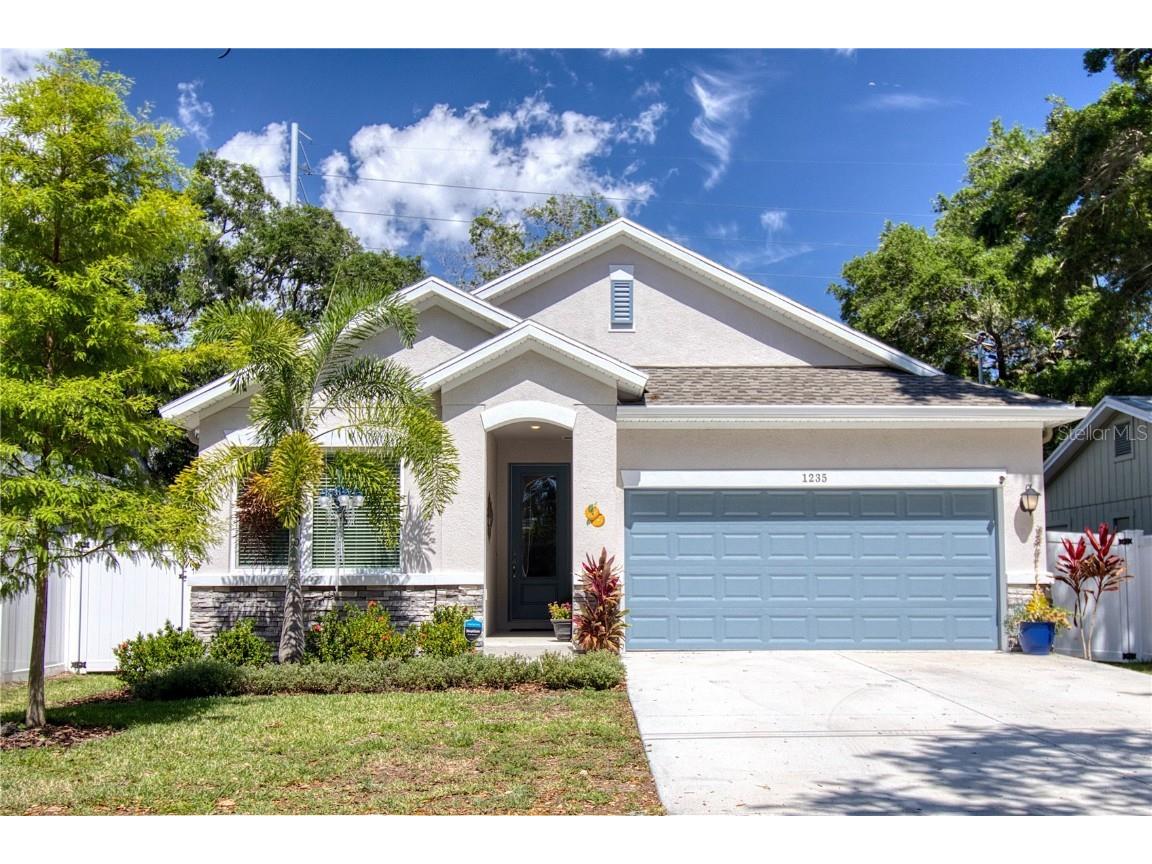 1235 New York Avenue Dunedin FL 34698 T3529204 image1