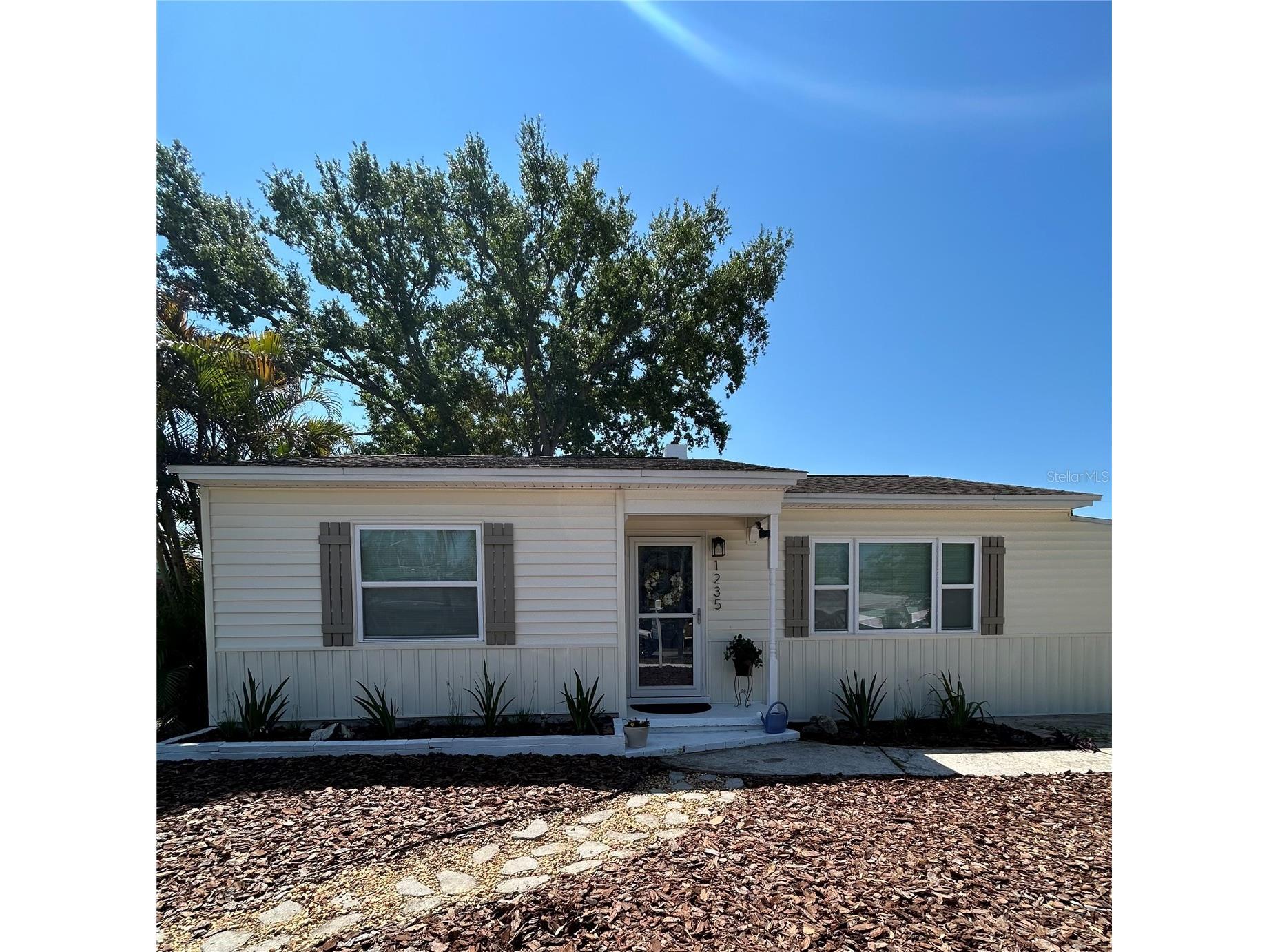 1235 Palm Street Clearwater FL 33755 TB8475802 image1
