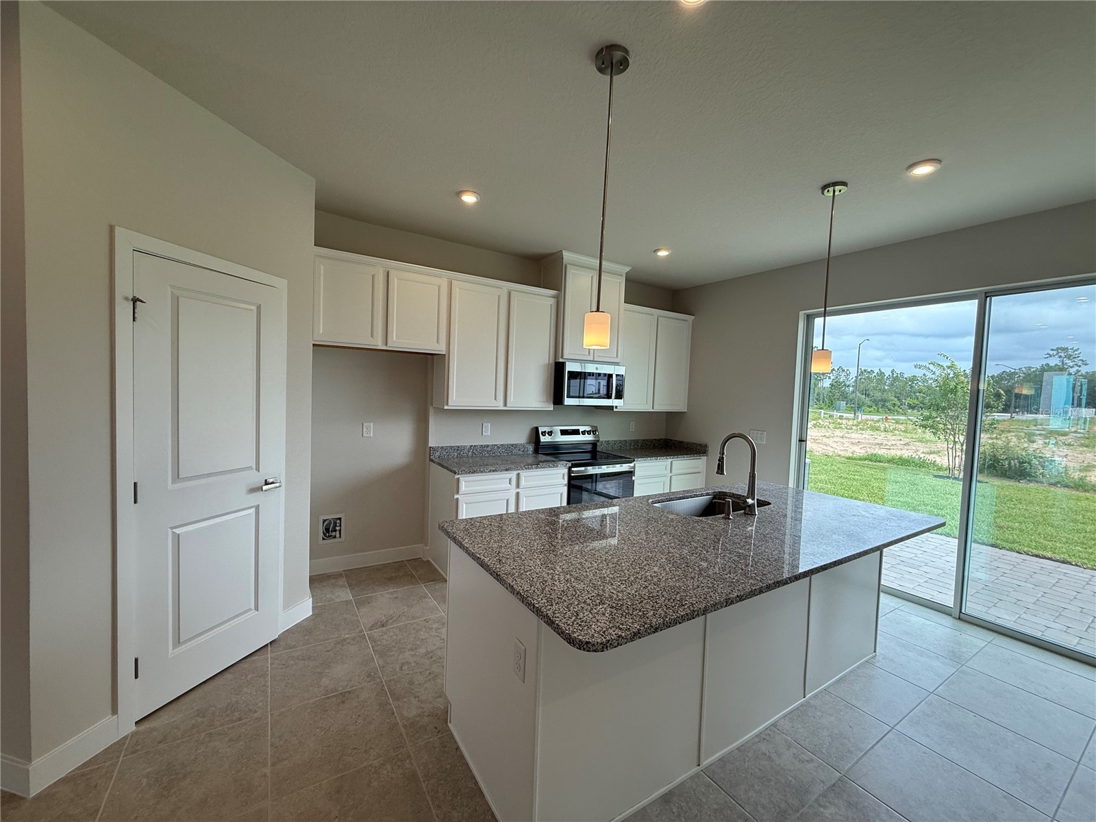 1235 Pineywood Field Drive Davenport FL 33837 W7885336 image2