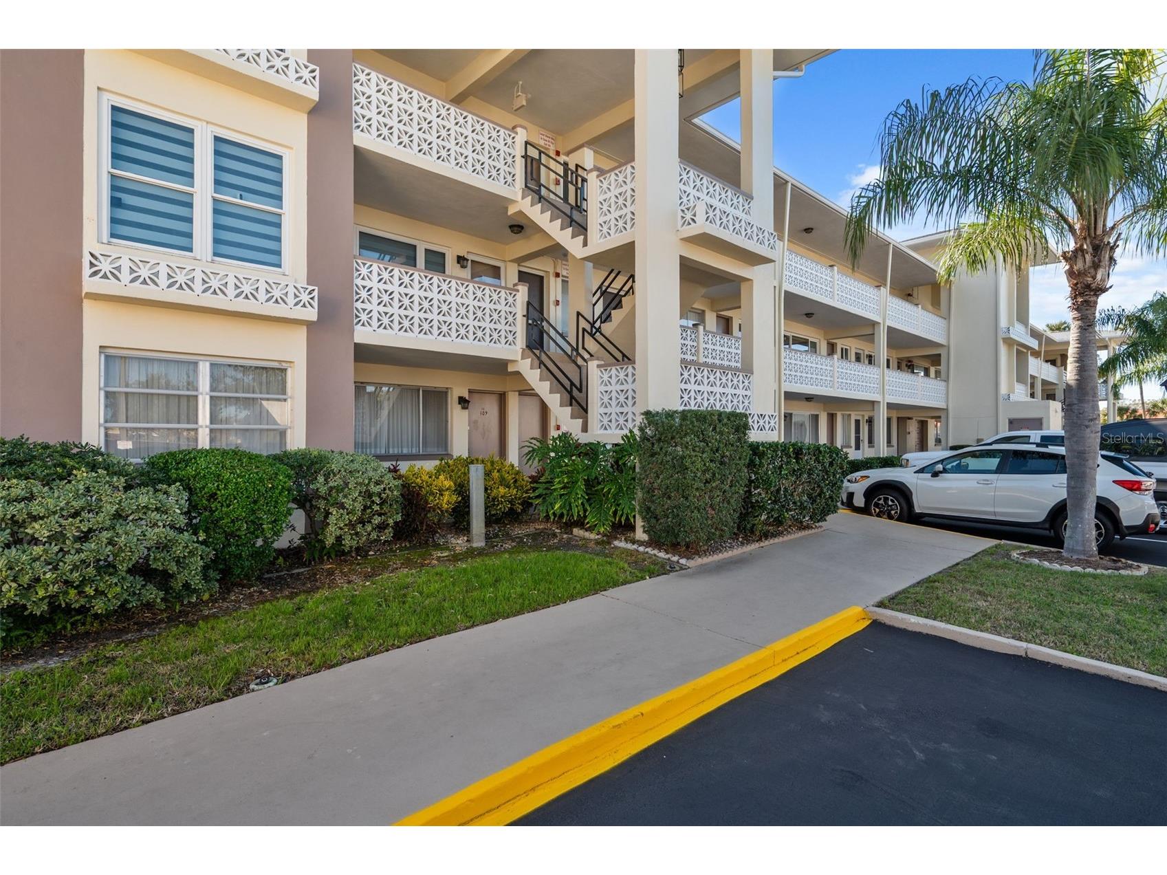 1235 S Highland Avenue #1-207 Clearwater FL 33756 W7882582 image4