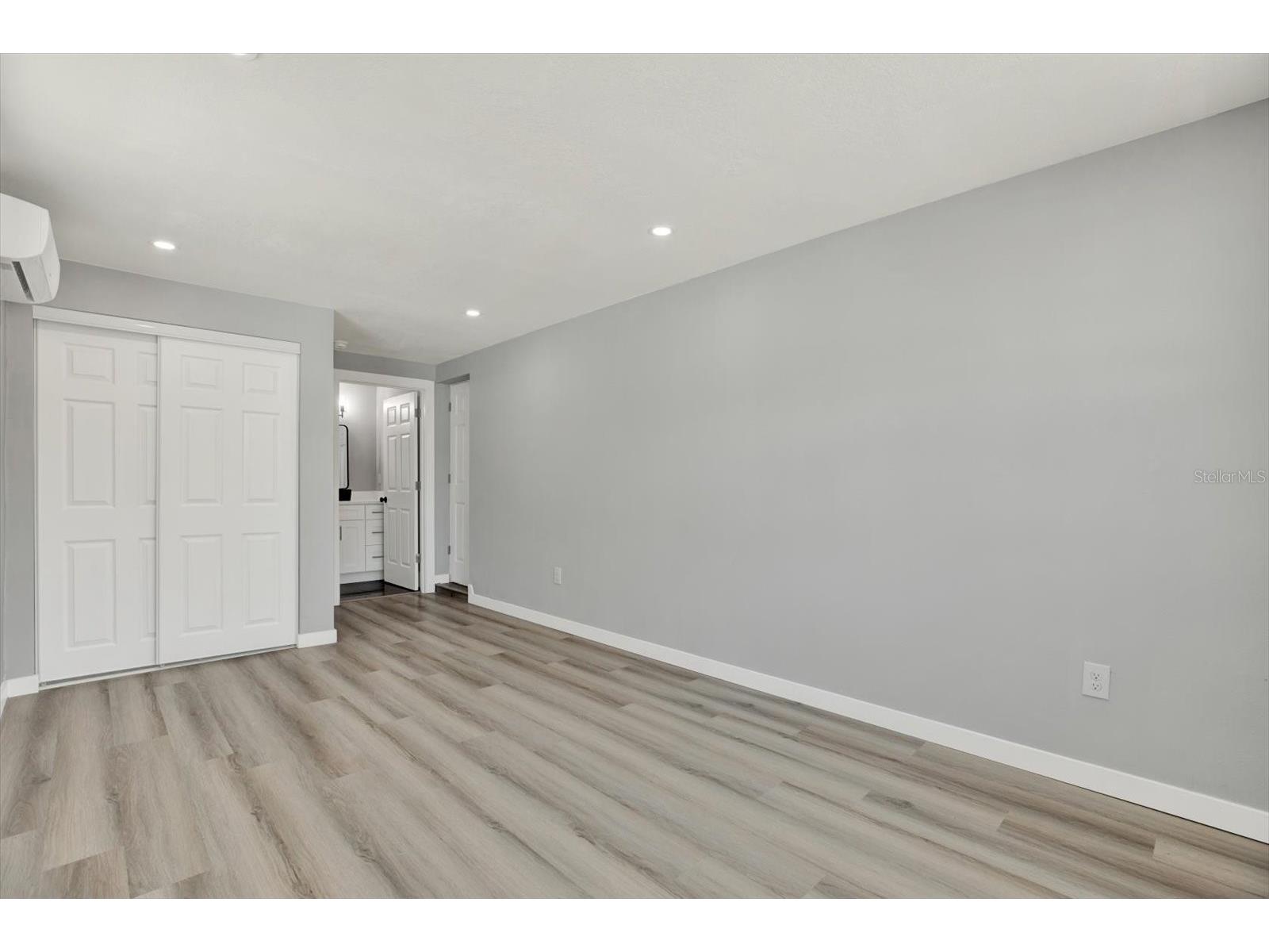 1235 Stockton Drive Clearwater FL 33755 TB8423059 image10