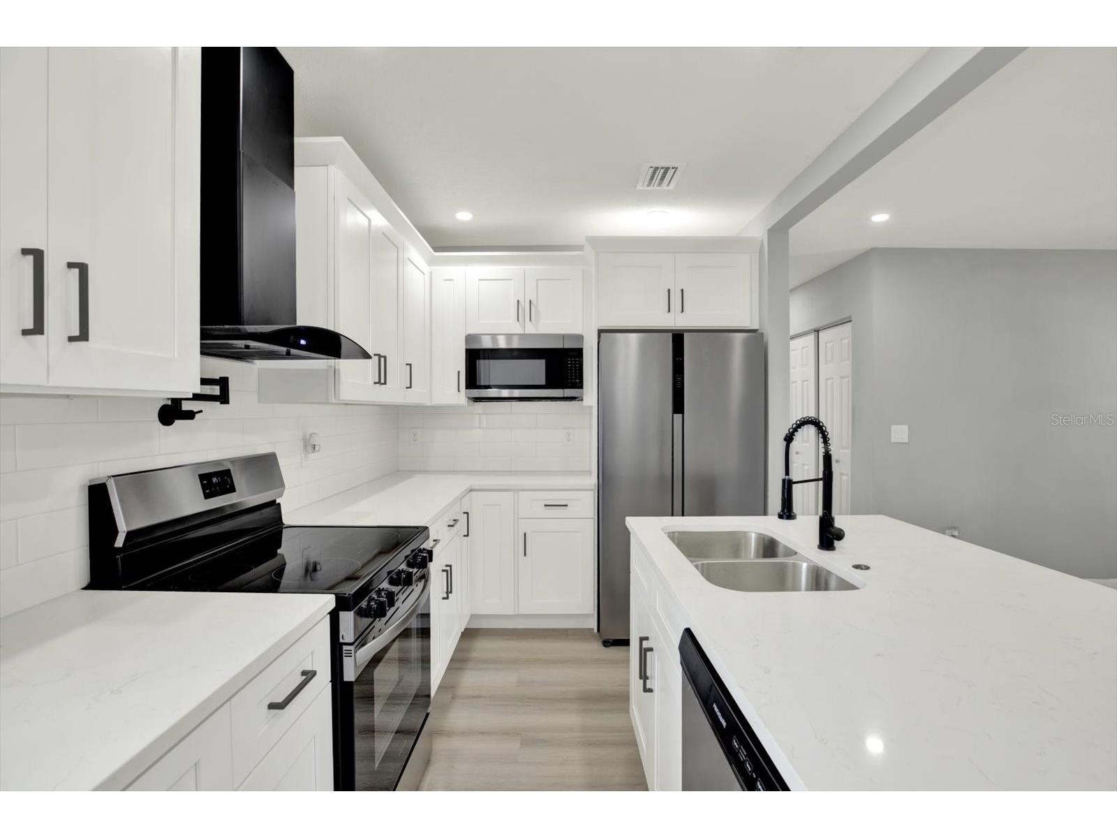 1235 Stockton Drive Clearwater FL 33755 TB8423059 image5