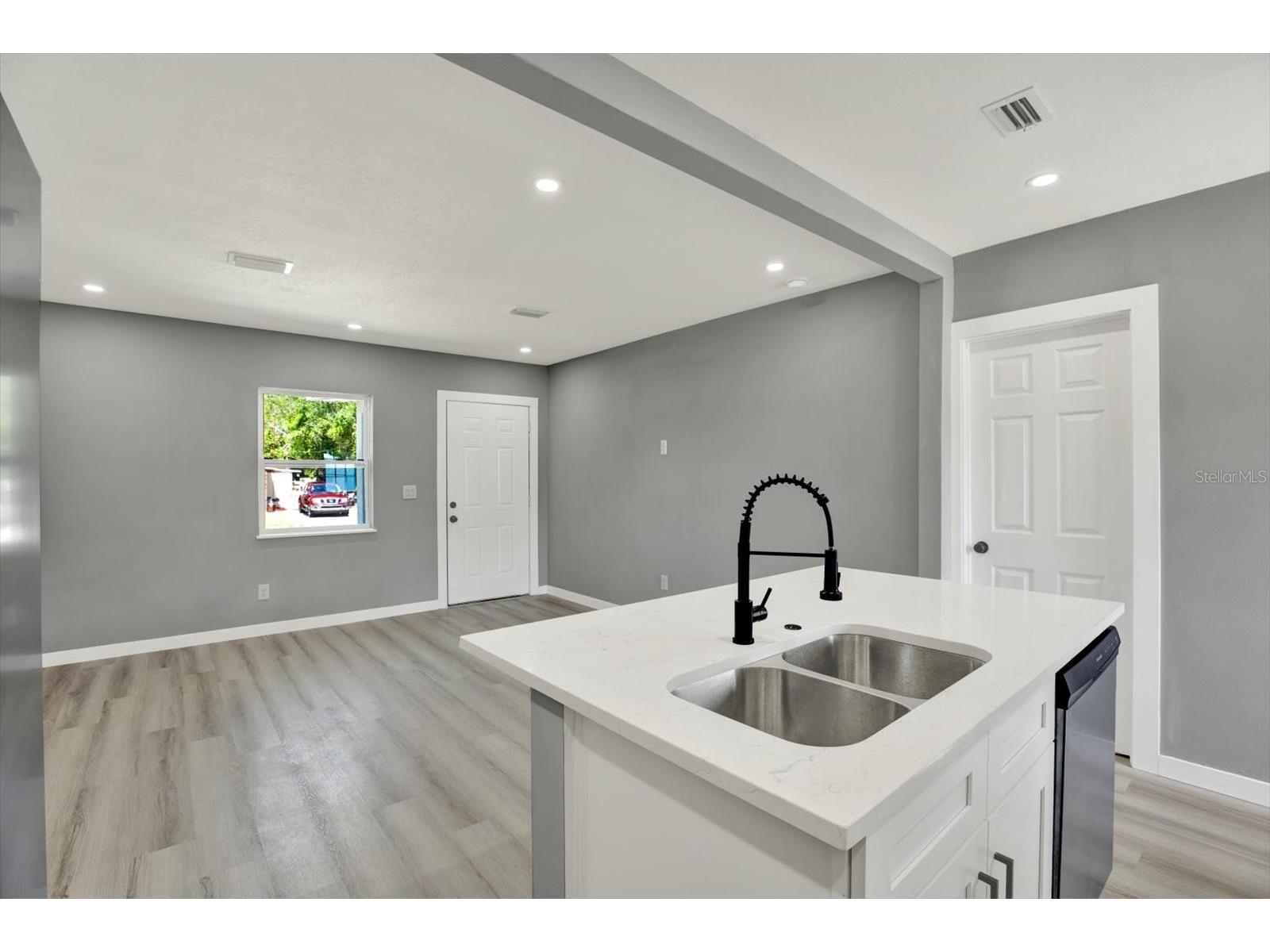 1235 Stockton Drive Clearwater FL 33755 TB8423059 image8