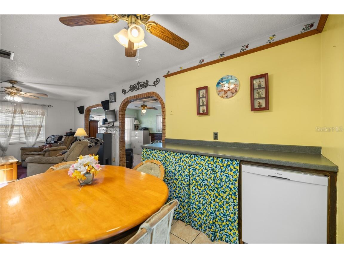 12351 SE Hwy 464 Ocklawaha FL 32179 OM713773 image10