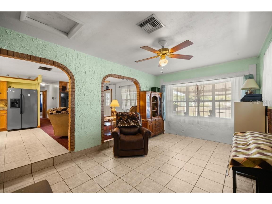 12351 SE Hwy 464 Ocklawaha FL 32179 OM713773 image11