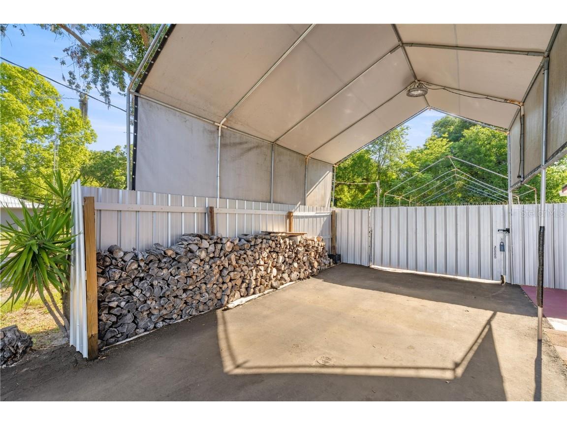 12351 SE Hwy 464 Ocklawaha FL 32179 OM713773 image3