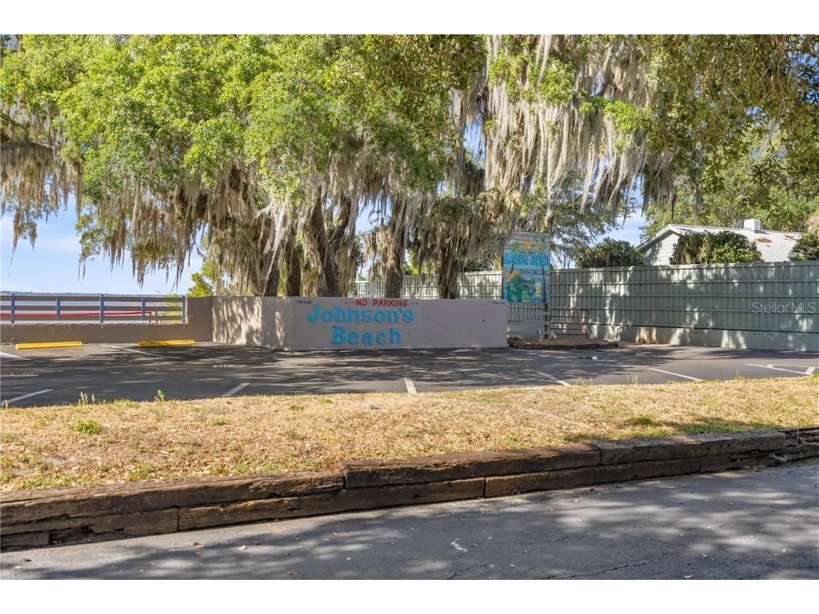 12351 SE Hwy 464 Ocklawaha FL 32179 OM713773 image41