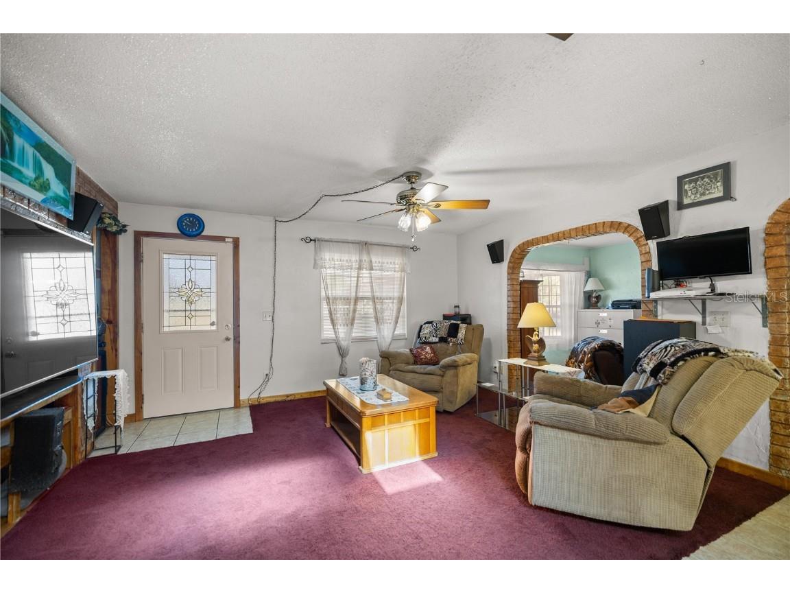 12351 SE Hwy 464 Ocklawaha FL 32179 OM713773 image5