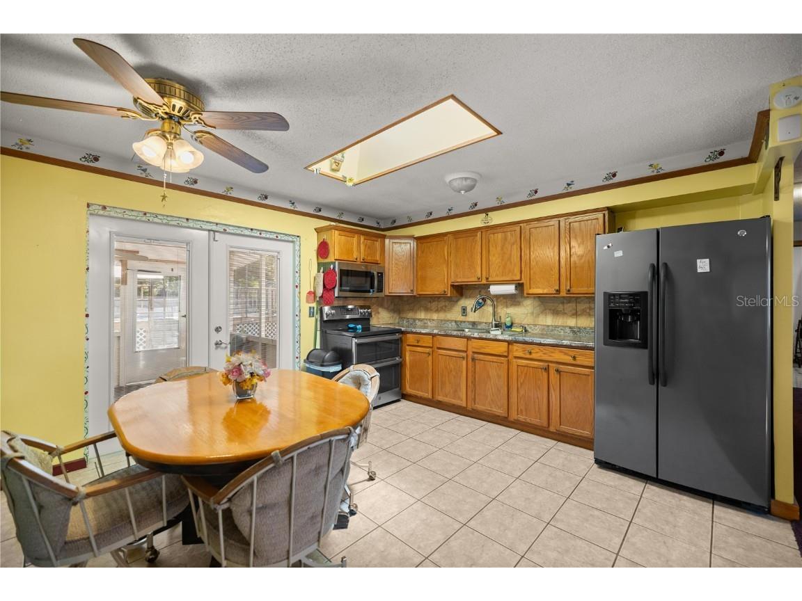 12351 SE Hwy 464 Ocklawaha FL 32179 OM713773 image9