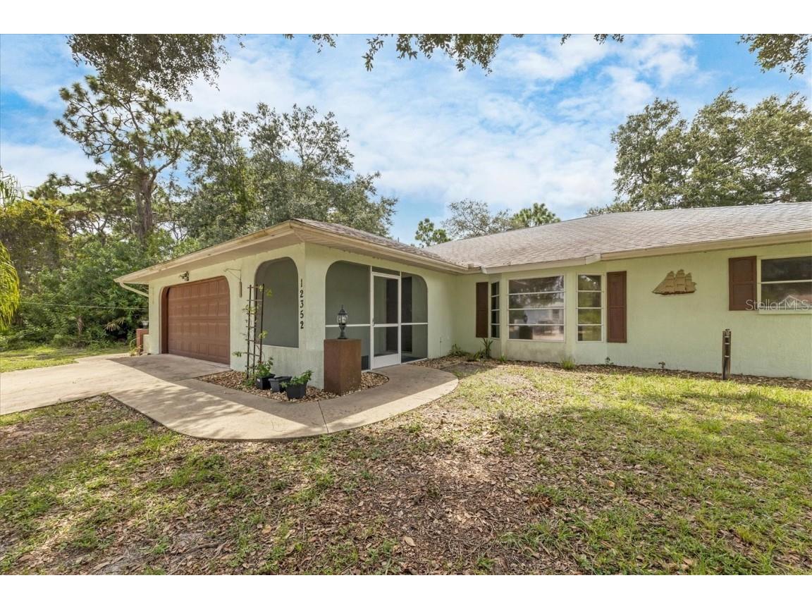 12352 Prudential Avenue Port Charlotte FL 33981 D6127023 image1