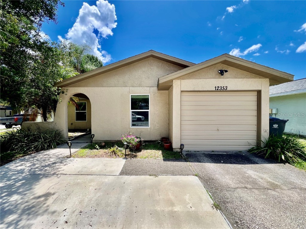 12353 Cloverstone Drive Tampa FL 33624 T3542266 image1