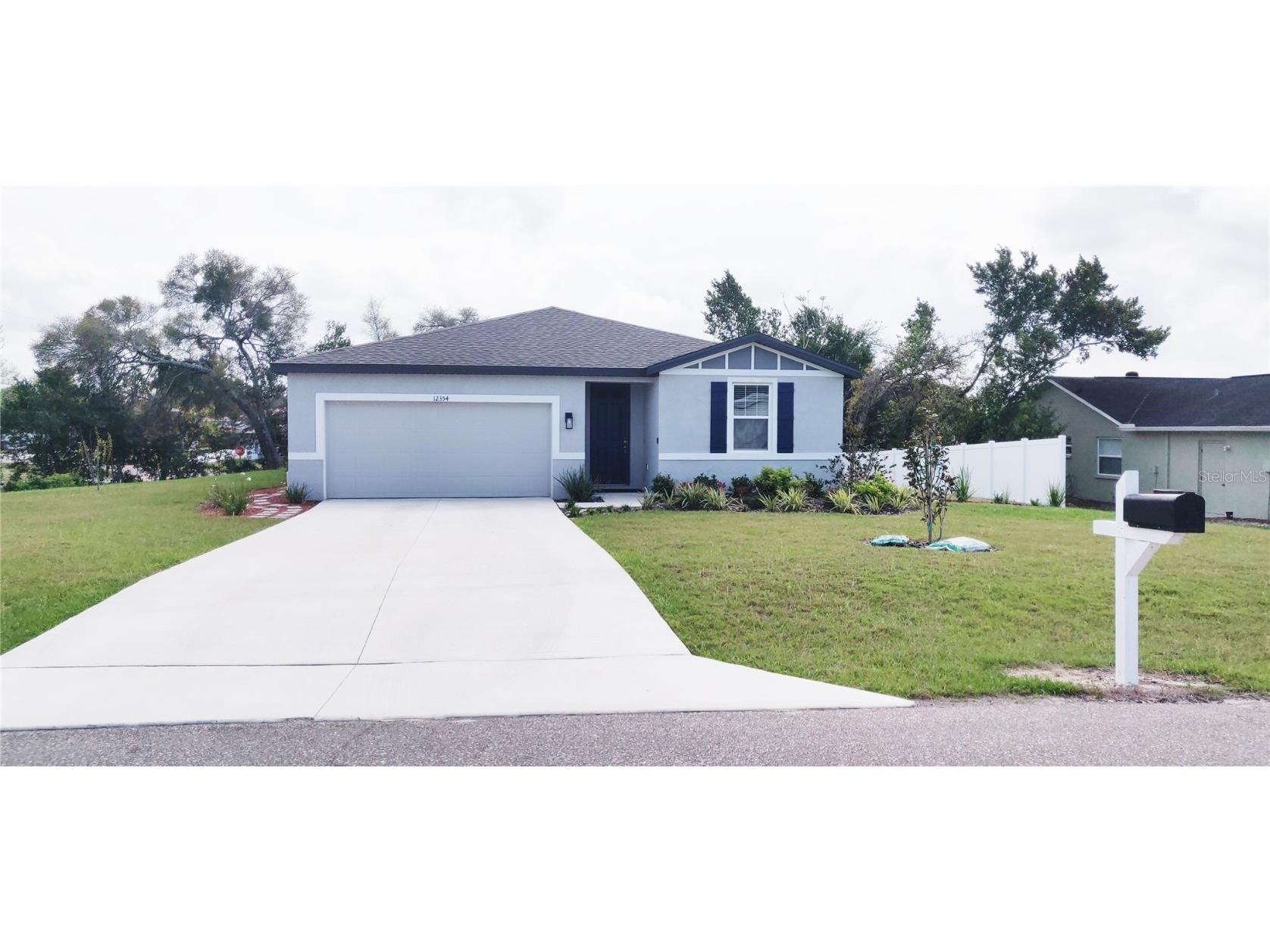 12354 Huron Street Spring Hill FL 34609 W7859347 image1