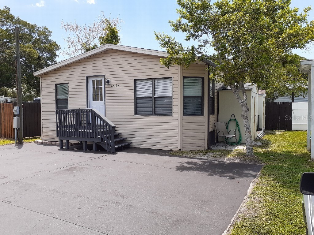 12354 Land Street Largo FL 33773 T3369154 image1
