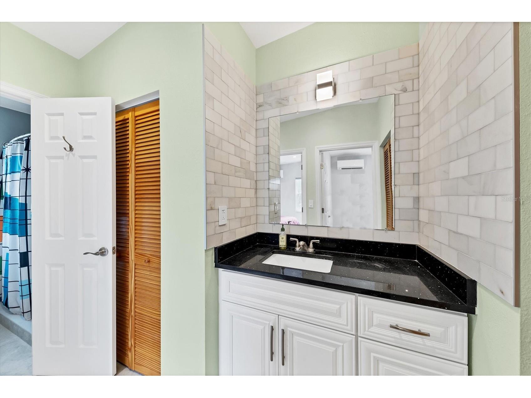 1236 13th Street Sarasota FL 34236 A4680180 image41