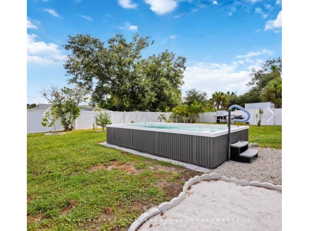 1236 Fleetwood Drive NW Port Charlotte FL 33948 C7518576 image8