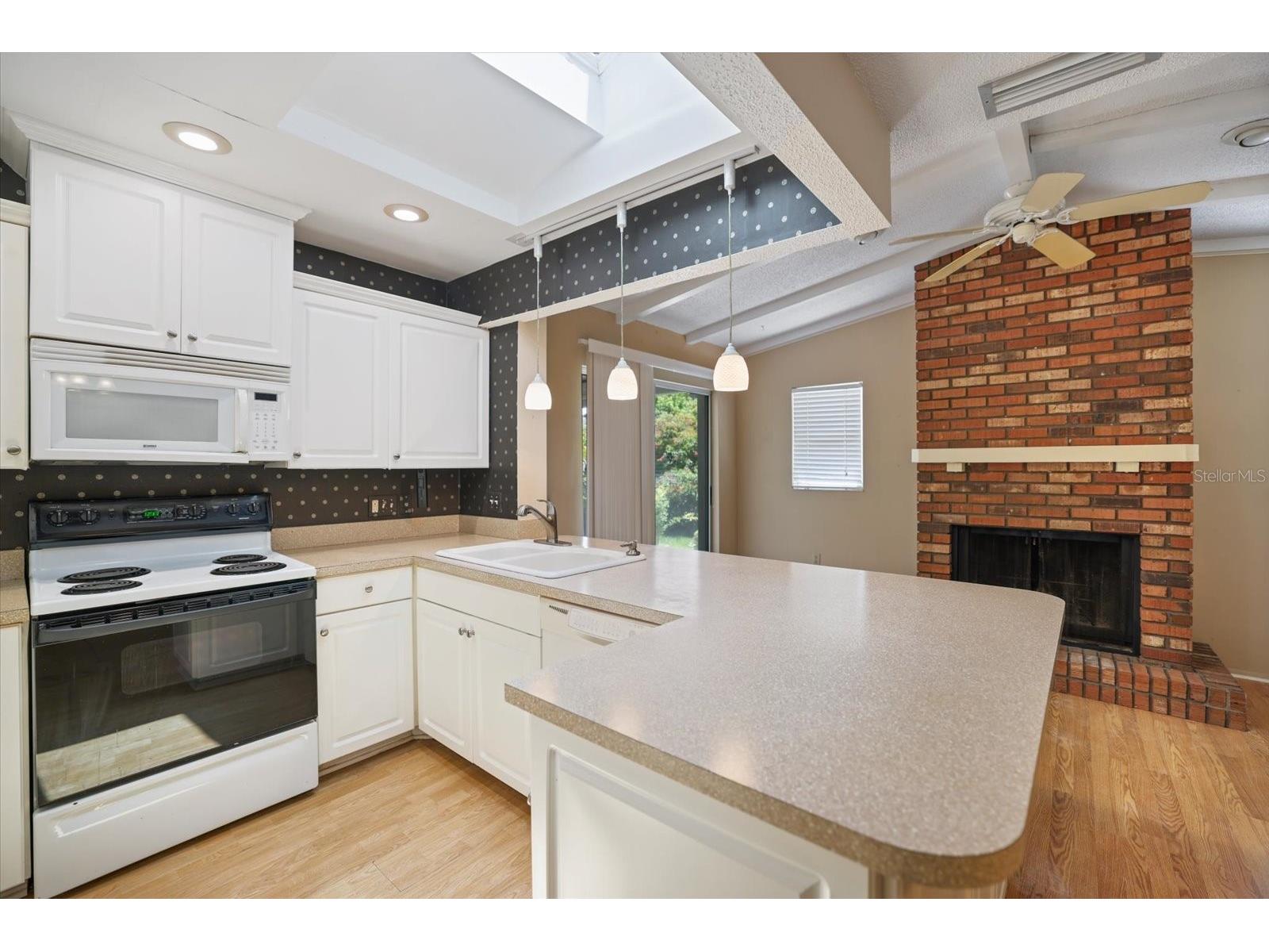 1236 Gayle Ave Nokomis FL 34275 A4698037 image15