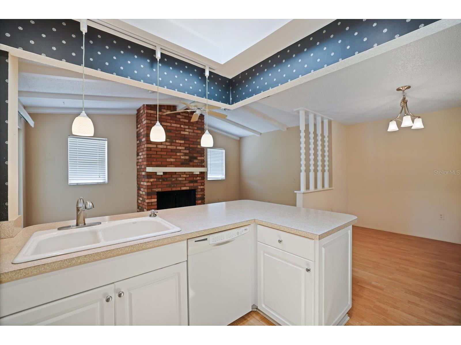 1236 Gayle Ave Nokomis FL 34275 A4698037 image16