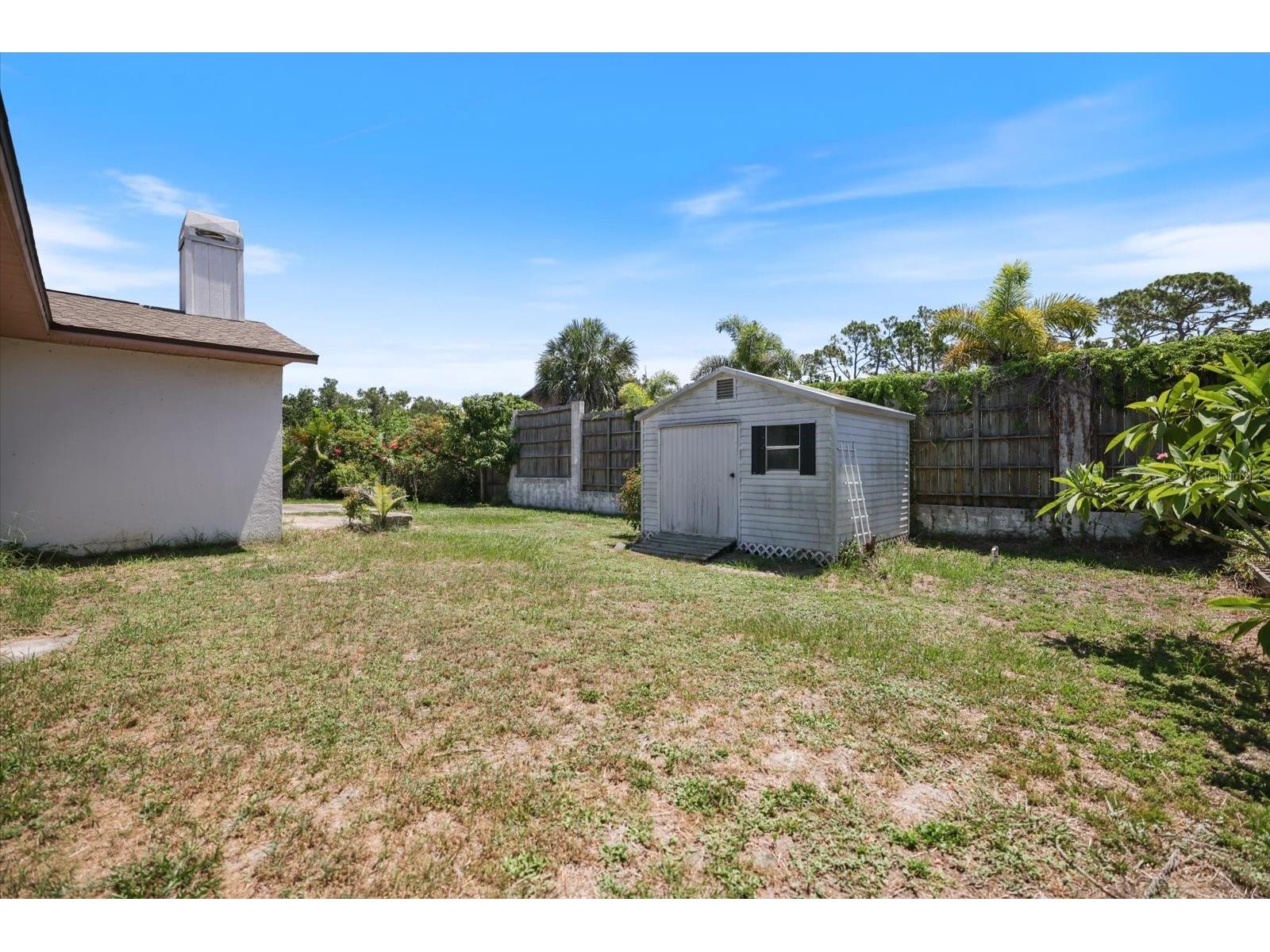 1236 Gayle Ave Nokomis FL 34275 A4698037 image41