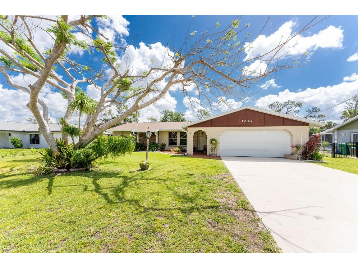 1236 Hinton Street Port Charlotte FL 33952 - DORCHESTER WATERWAY C7474525 image1