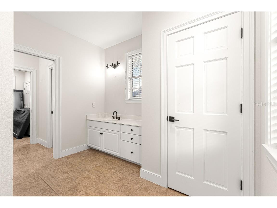 12360 E Highway 25 Ocklawaha FL 32179 - LAKE WEIR OM705819 image41