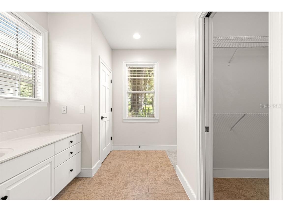 12360 E Highway 25 Ocklawaha FL 32179 - LAKE WEIR OM705819 image42