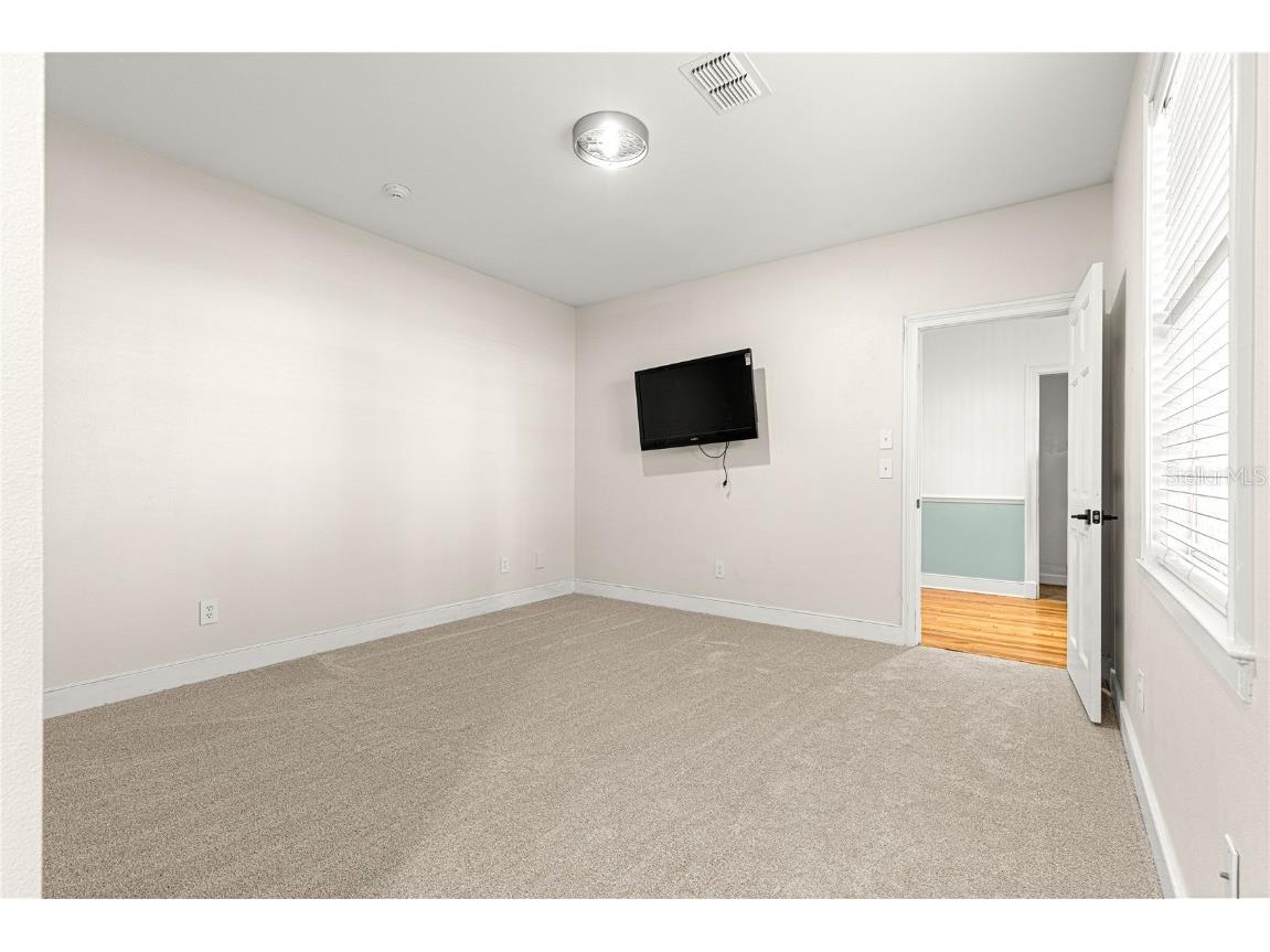 12360 E Highway 25 Ocklawaha FL 32179 - LAKE WEIR OM705819 image45