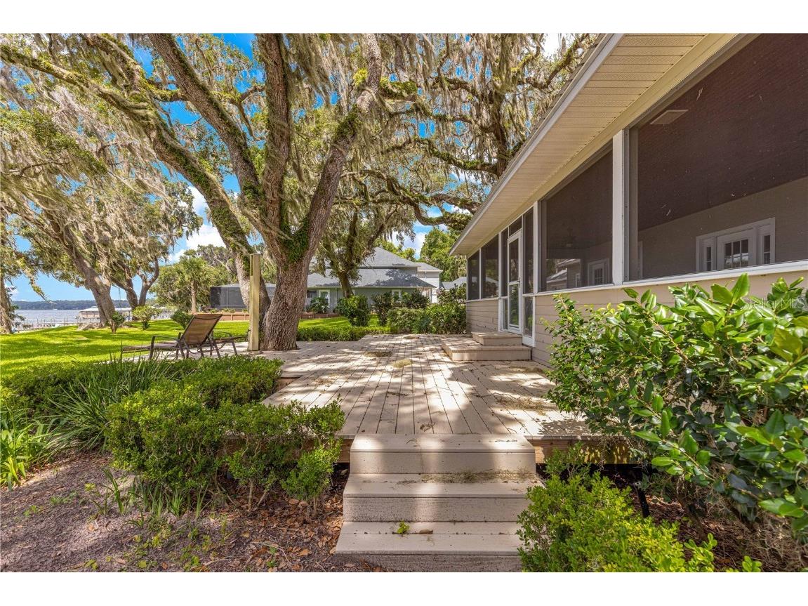 12360 E Highway 25 Ocklawaha FL 32179 - LAKE WEIR OM705819 image55