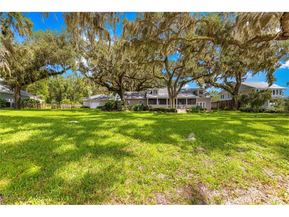 12360 E Highway 25 Ocklawaha FL 32179 - LAKE WEIR OM705819 image66